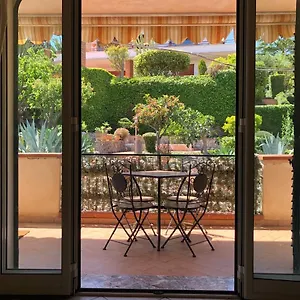 https://la-casa-di-marilena.sicilyhotelsitaly.net