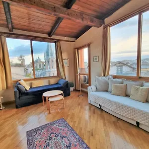 https://gorgeous-penthouse-spanish-steps.it-romehotels.com